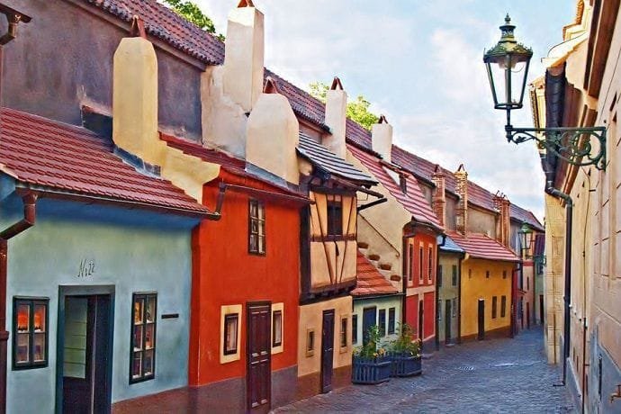 Callejón del oro. Turismo en Praga.