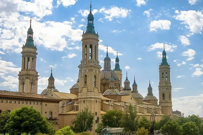 Tour por Andalucía desde Barcelona. Zaragoza