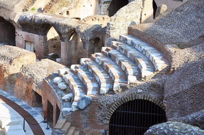 Coliseo de Roma por dentro