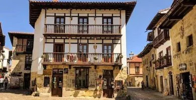 Tour privado por Santillana del Mar