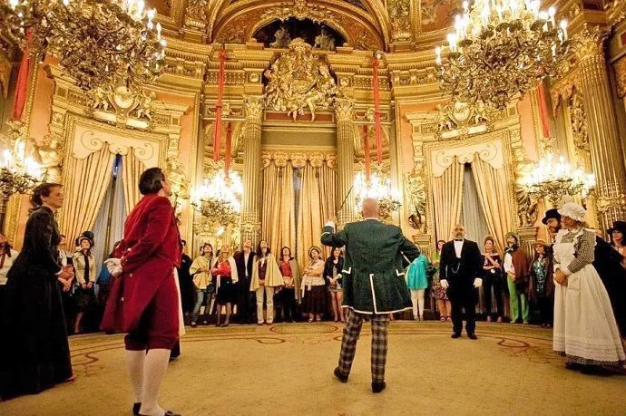 Visita teatralizada Palacio de Linares