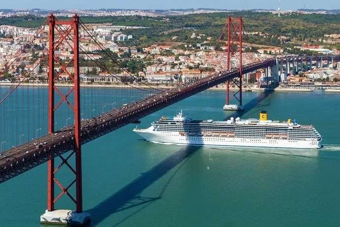 Paseo en barco por Lisboa