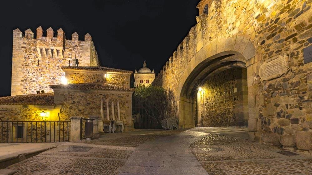 Free tour nocturno por Cáceres