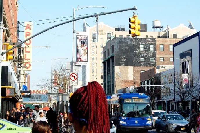 Tour Harlem español