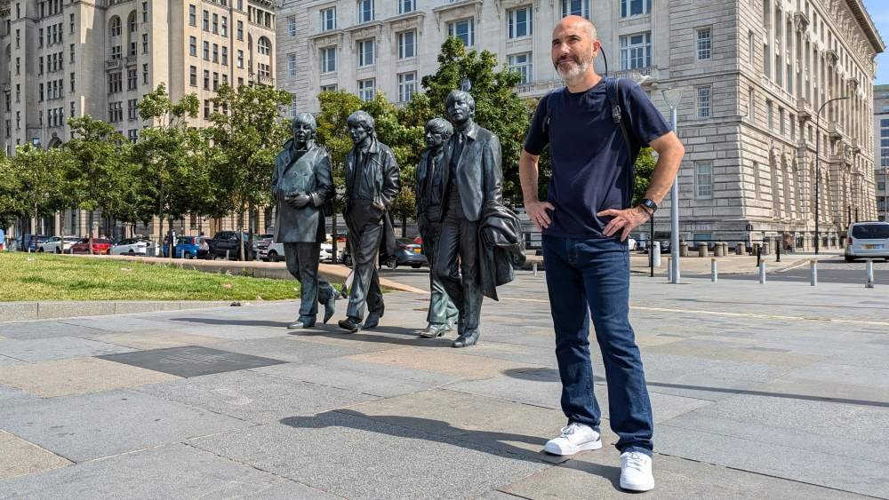 Monumento a los Beatles, Liverpool.