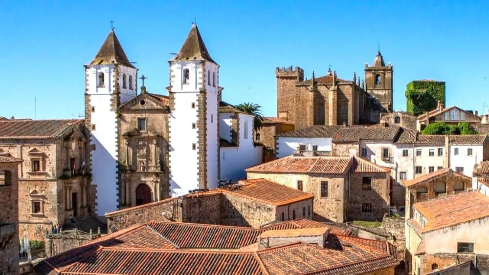 Actividades turísticas en Cáceres